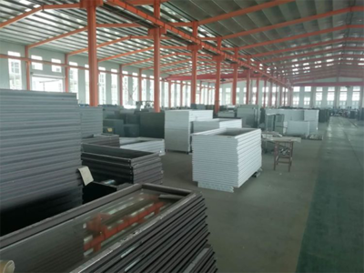 區(qū)安置房建設(shè)指揮部組織施工單位與章丘建材企業(yè)對接，助力建筑材料高效供應(yīng)